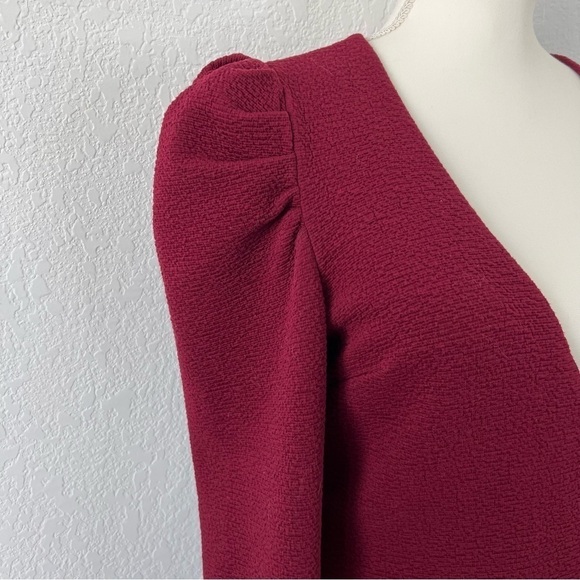 MINKPINK Textured Puff Sleeve Dress - Picture 6 of 12